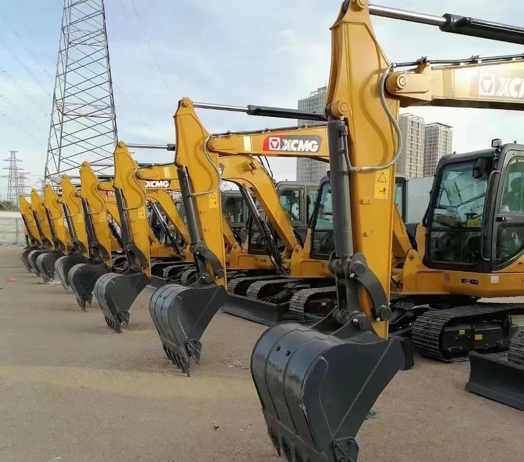 鲁山县挖掘机培训电话